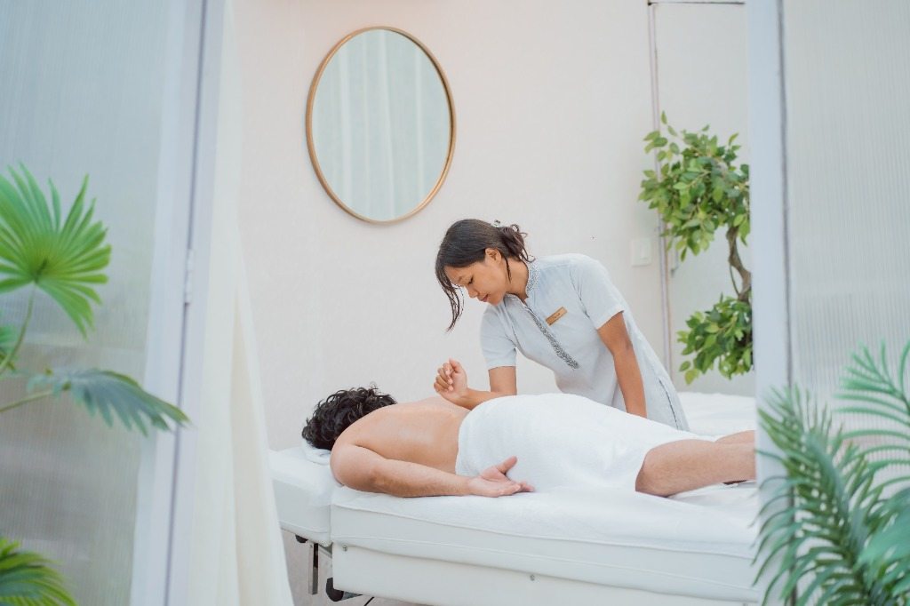 Relaxing spa massage therapy session